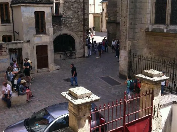 Appartamento Le Nid De La Chouette Digione